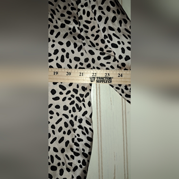 Ladies Adrienne Leopard Print Tie Front Cropped Blouse Oversized Going Out Small - Picture 8 of 8